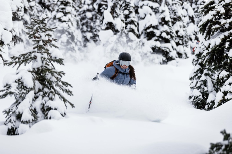 Selkirk Tangiers powder skiing